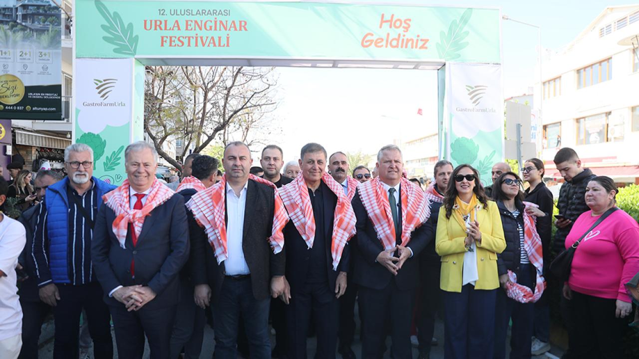Enginar Festivali Coşkuyla Başladı: Sokaklar Şölene Döndü