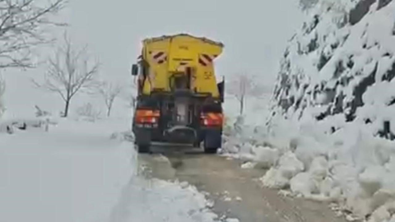 İzmir'de mayısta kar manzarası
