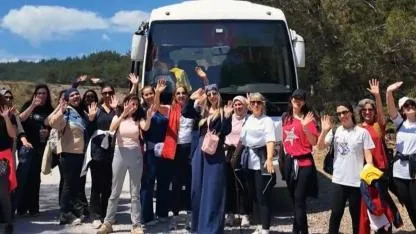 Menderes Belediyesi’nden Kadınlara Doğa Yürüyüşü
