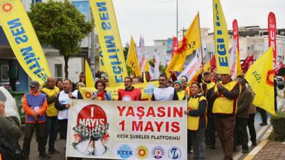 Urla’da 1 Mayıs Mesajı: “Adalet Olmadan Huzur Olmaz”