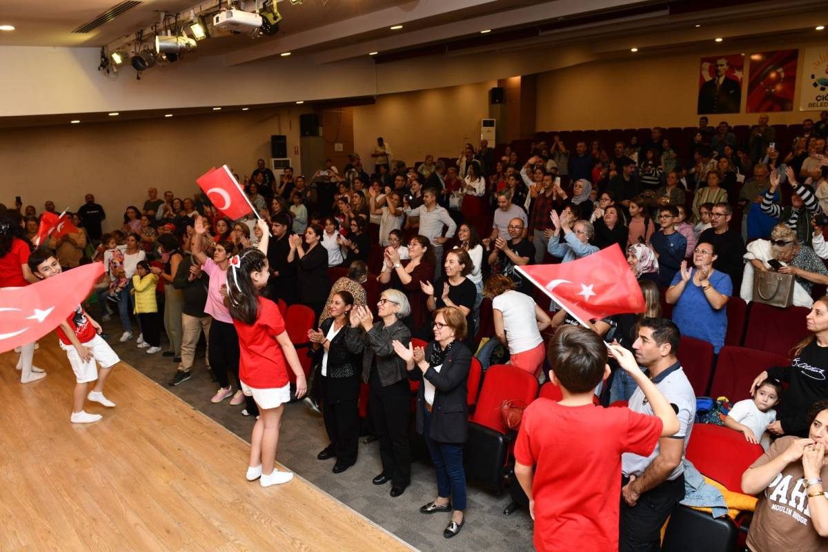 “O’nun Sayesinde” Oratoryosu Duygu Dolu Anlar Yaşattı