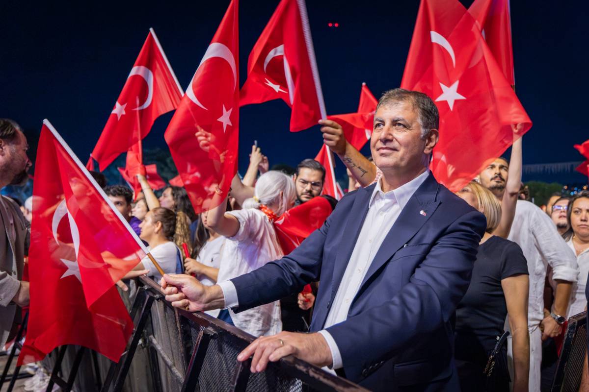 İzmir, Cumhuriyet coşkusuna hazır