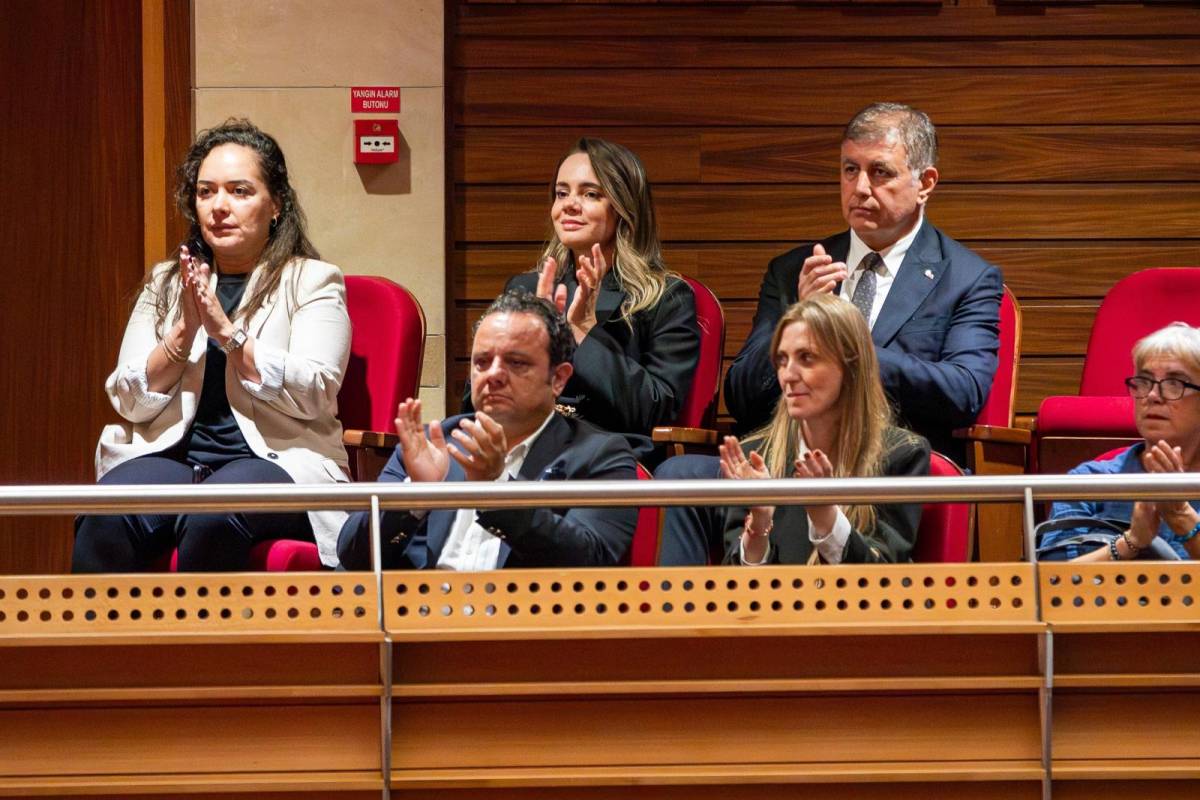 İzmir Oda Orkestrası'ndan muhteşem konser