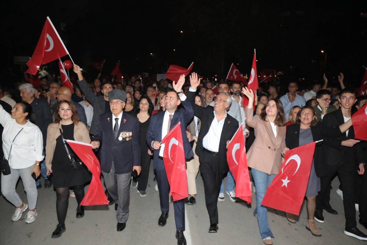 Bayraklı’da Cumhuriyet Bayramı Coşkusu