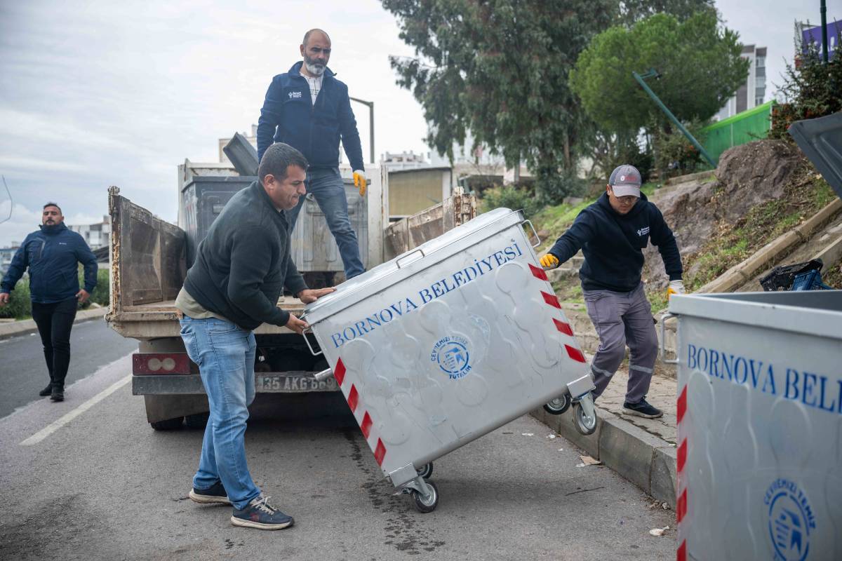Bornova’ya 1000 yeni çöp konteyneri