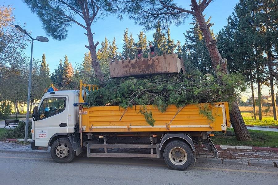 Menderes’te Atıklar Toplanıyor