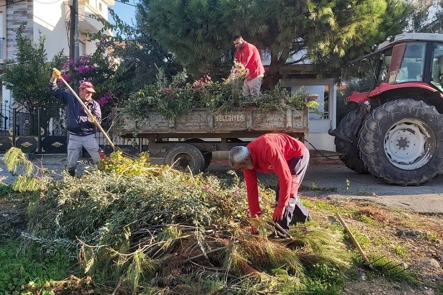Menderes’te Atıklar Toplanıyor
