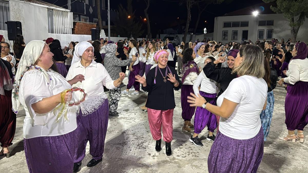 Aliağa'da kadınlardan renkli