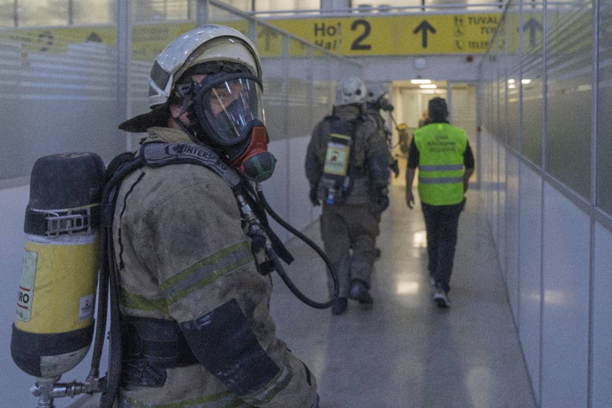 İzmir Büyükşehir Belediyesi’nden afete hazırlık tatbikatı