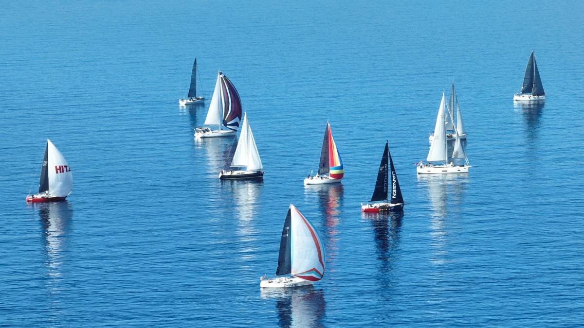 Yelkenler Cumhuriyet coşkusuyla doldu