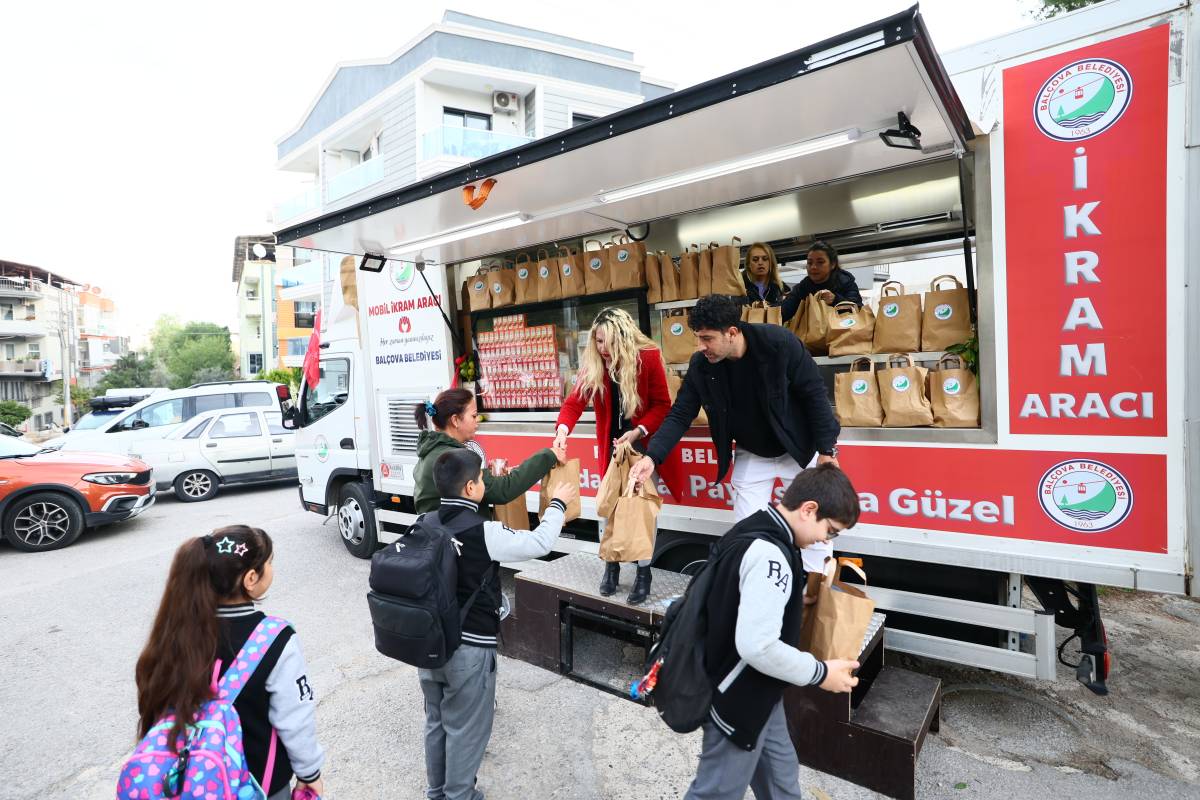 Balçova Belediyesi’nden Okullarda Beslenme Desteği