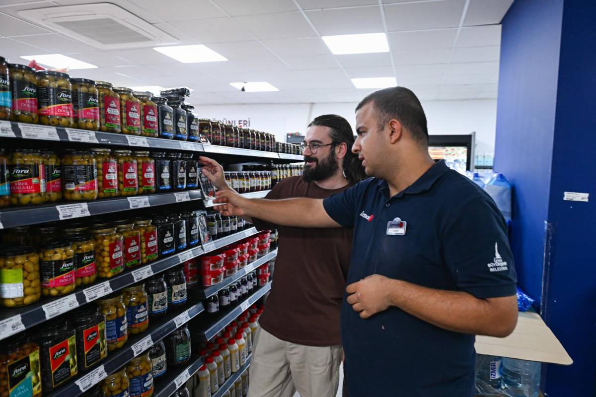 Otizmli gençler İZMAR’da iş başı yaptı
