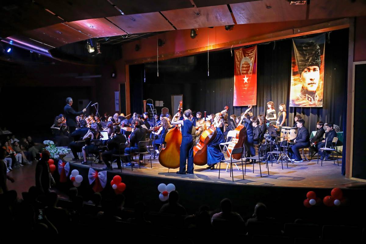 Çocuk Senfoni'den Cumhuriyet Konseri