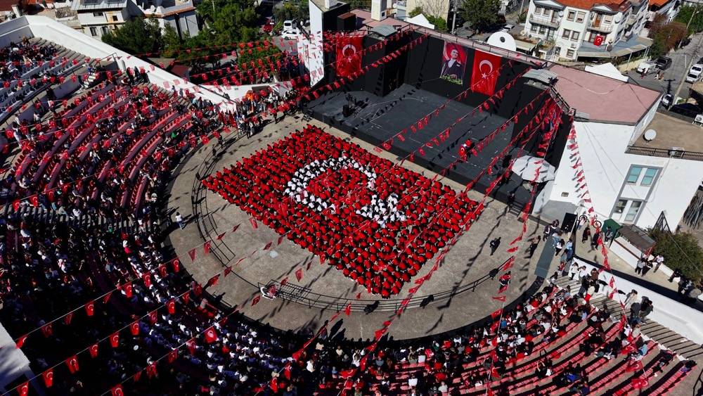 Lâl Denizli: Cumhuriyet, özgürlüğün ve eşitliğin adıdır