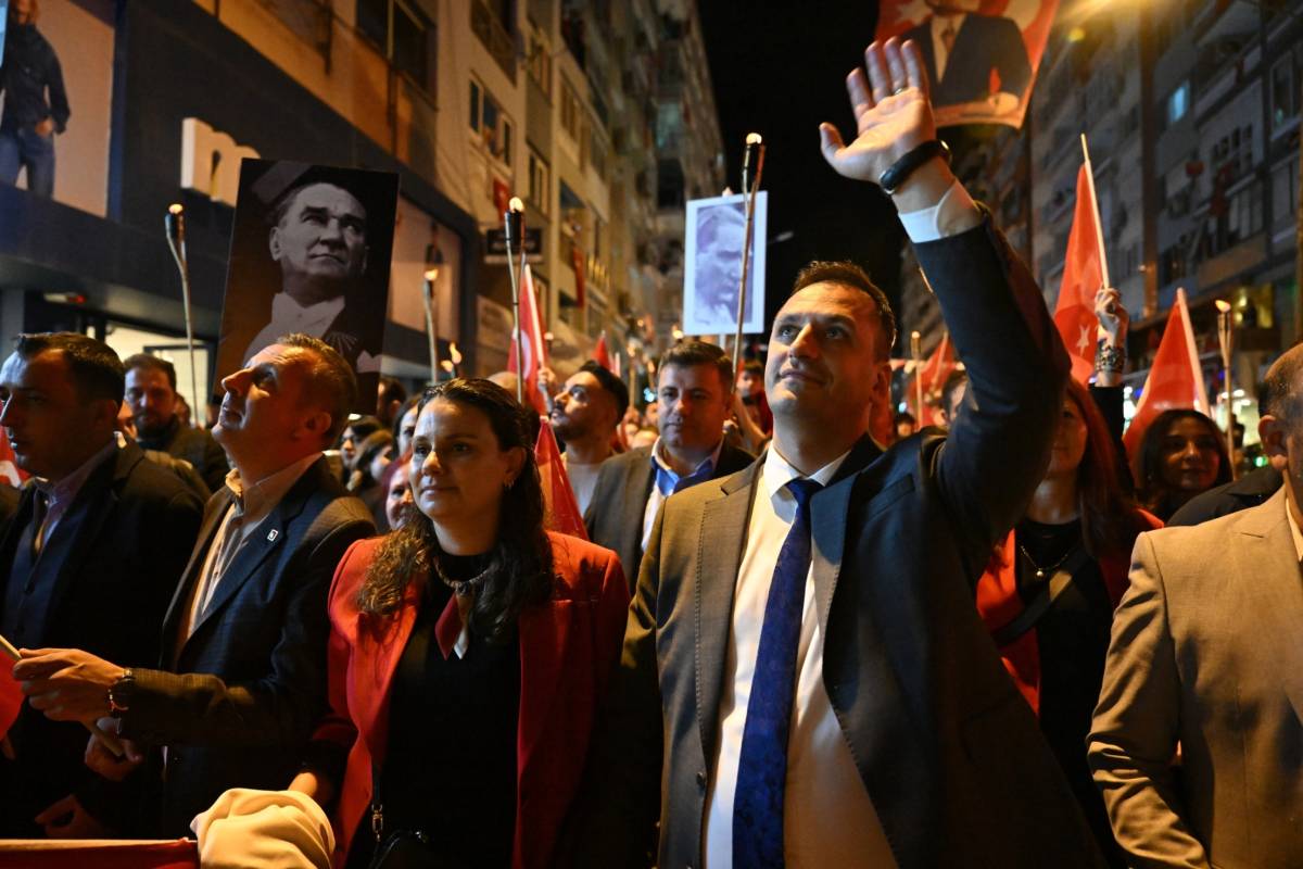 Bornova’da 29 Ekim Coşkusu