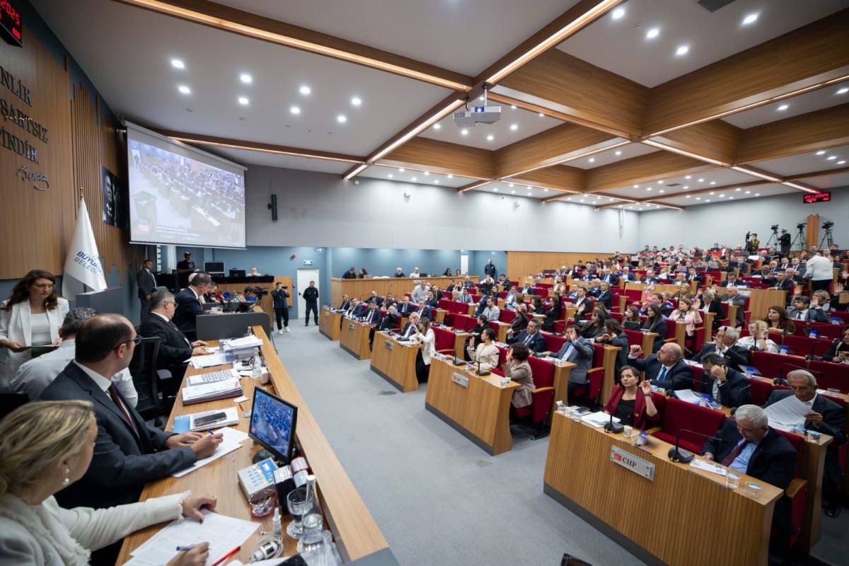 İZBAN’da indirim, ulaşımda “genç tarife” dönemi