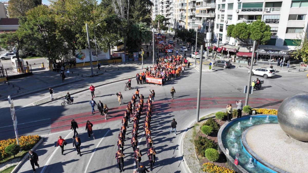 Kadına şiddete karşı “turuncu” yürüyüş