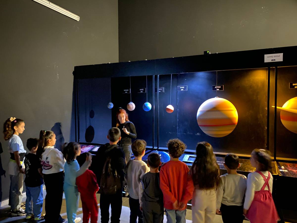 Çiğli’de Miniklerin Uzay Yolculuğu