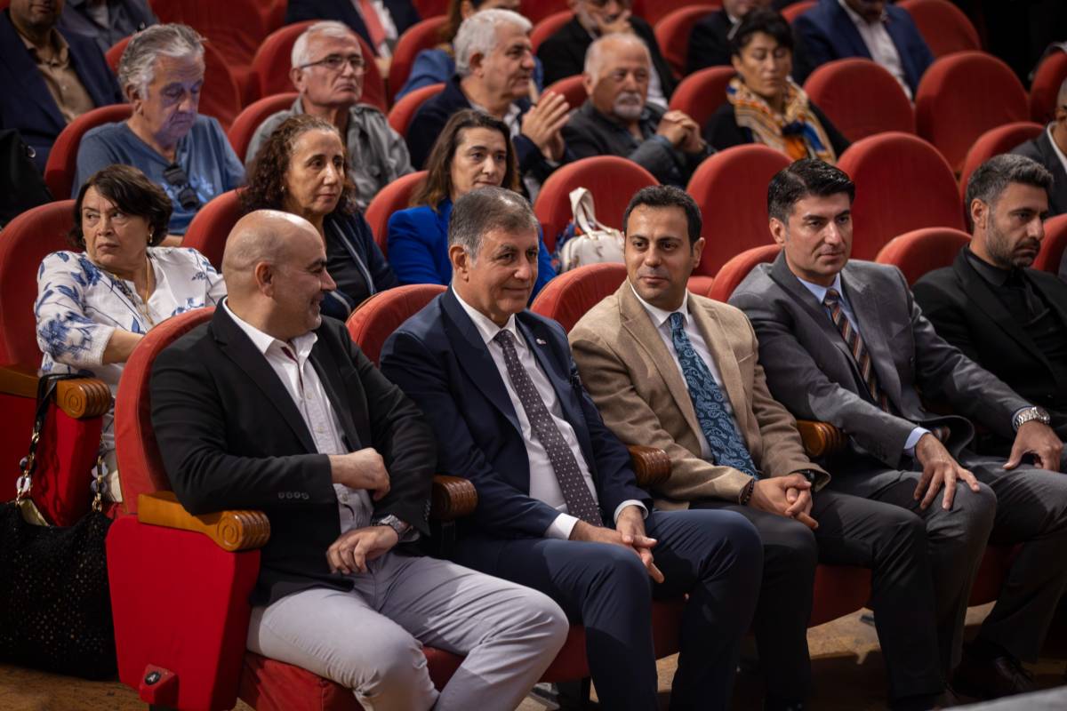 Başkan Tugay: Bu sistemi düşünen beyinler değişterecek