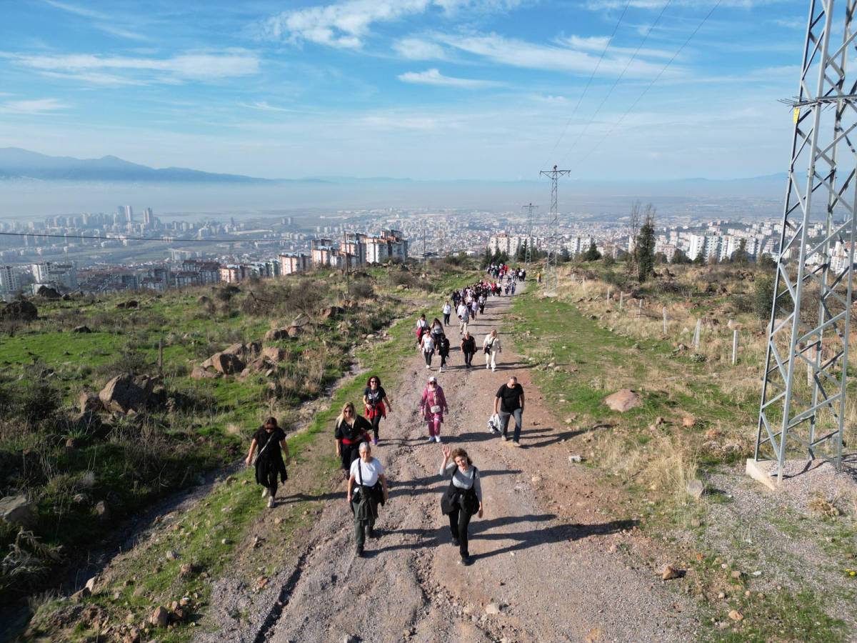 Çiğli’de Cumhuriyet Coşkusu Doğayla Buluştu