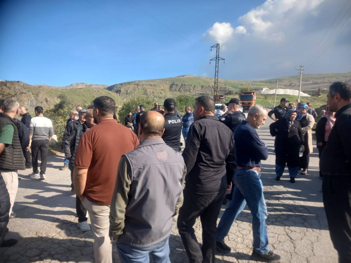 İzmir'de CHP'li belediyelerin çöp kavgası