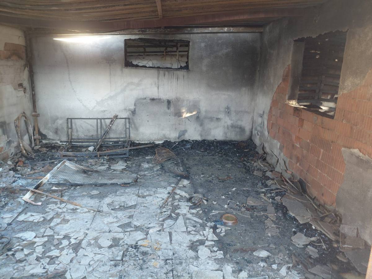 Kedi Dostu evinde çıkan yangınla hayatını kaybetti