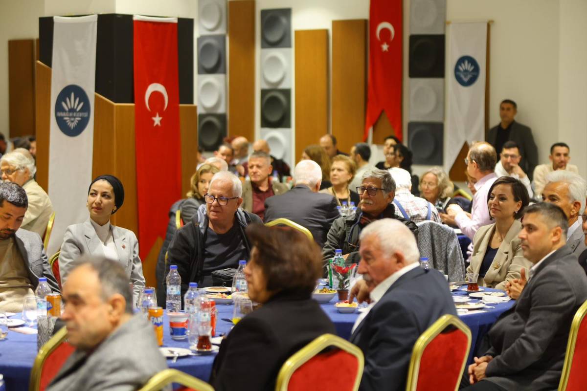 Karabağlar'da eğitim emekçilerine anlamlı gece