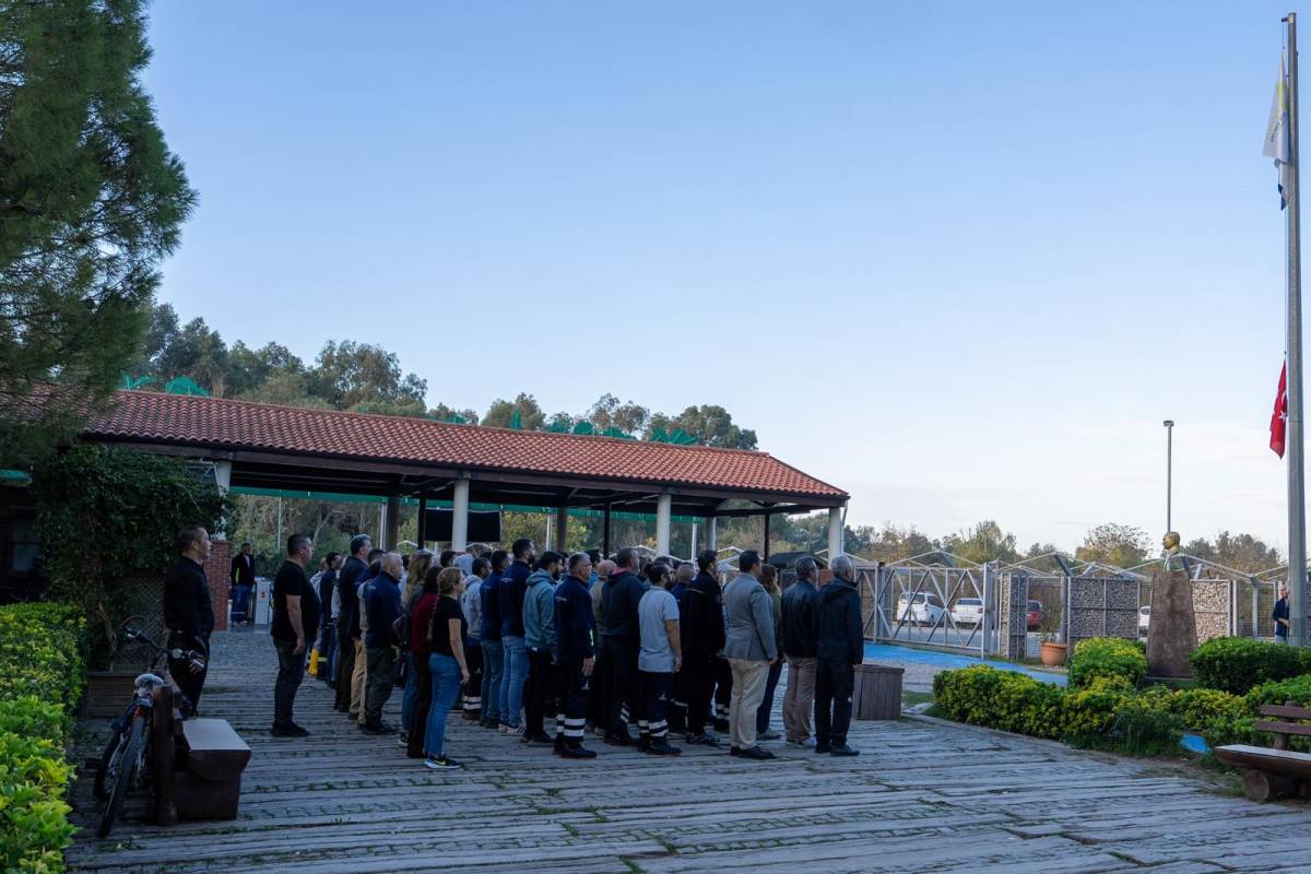 İzmir Doğal Yaşam Parkı’nda duygusal 10 Kasım anması