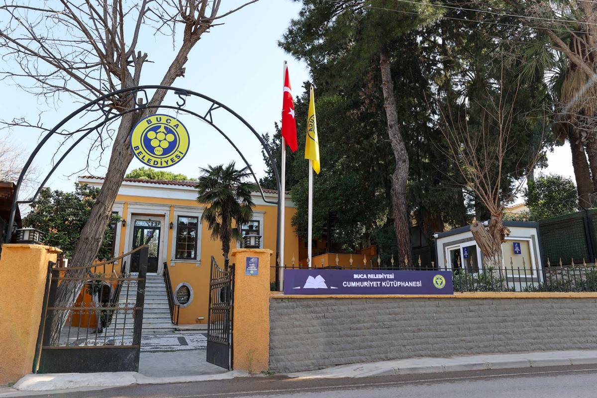 Cumhuriyet Kütüphanesi geleceği aydınlatıyor