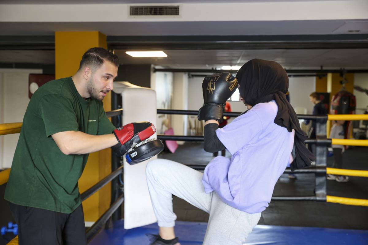 Bucalı kadınlar şiddete karşı kick boks öğreniyor