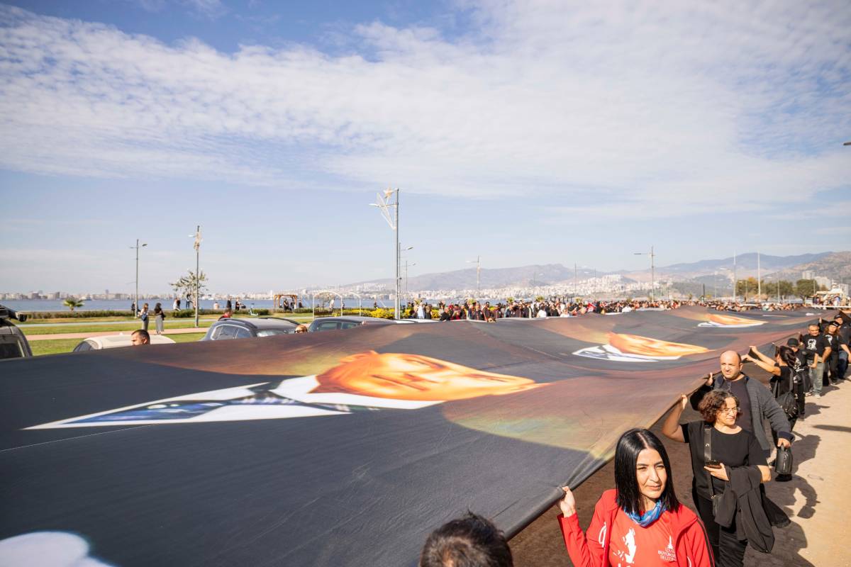 İzmir Ata’sına yürüdü