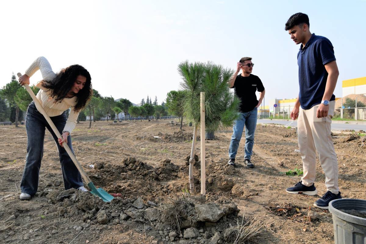 Gençlerin eliyle daha yeşil bir Bornova
