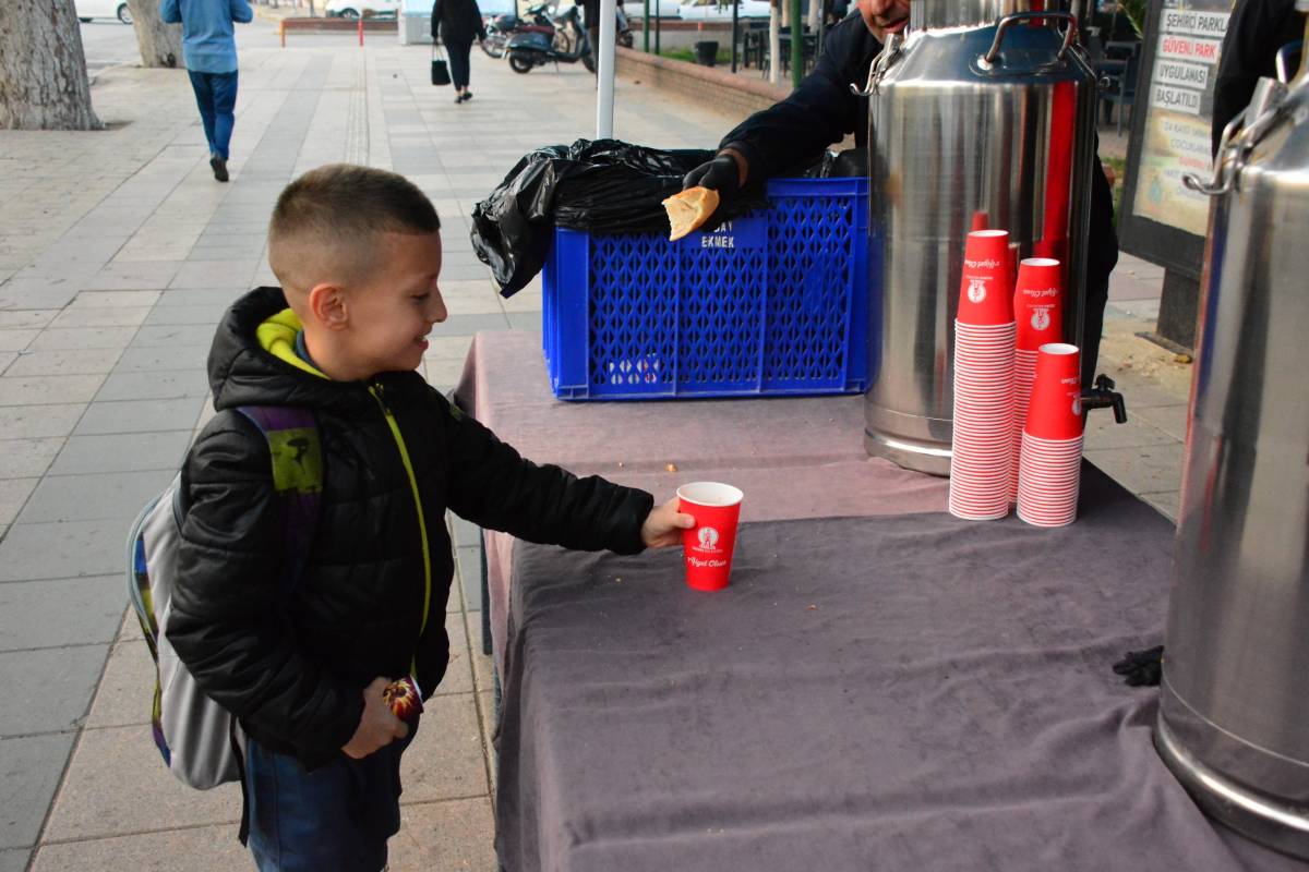 Ödemiş Belediyesi’nden Soğuk Sabahlar İçin Sıcak Dokunuş