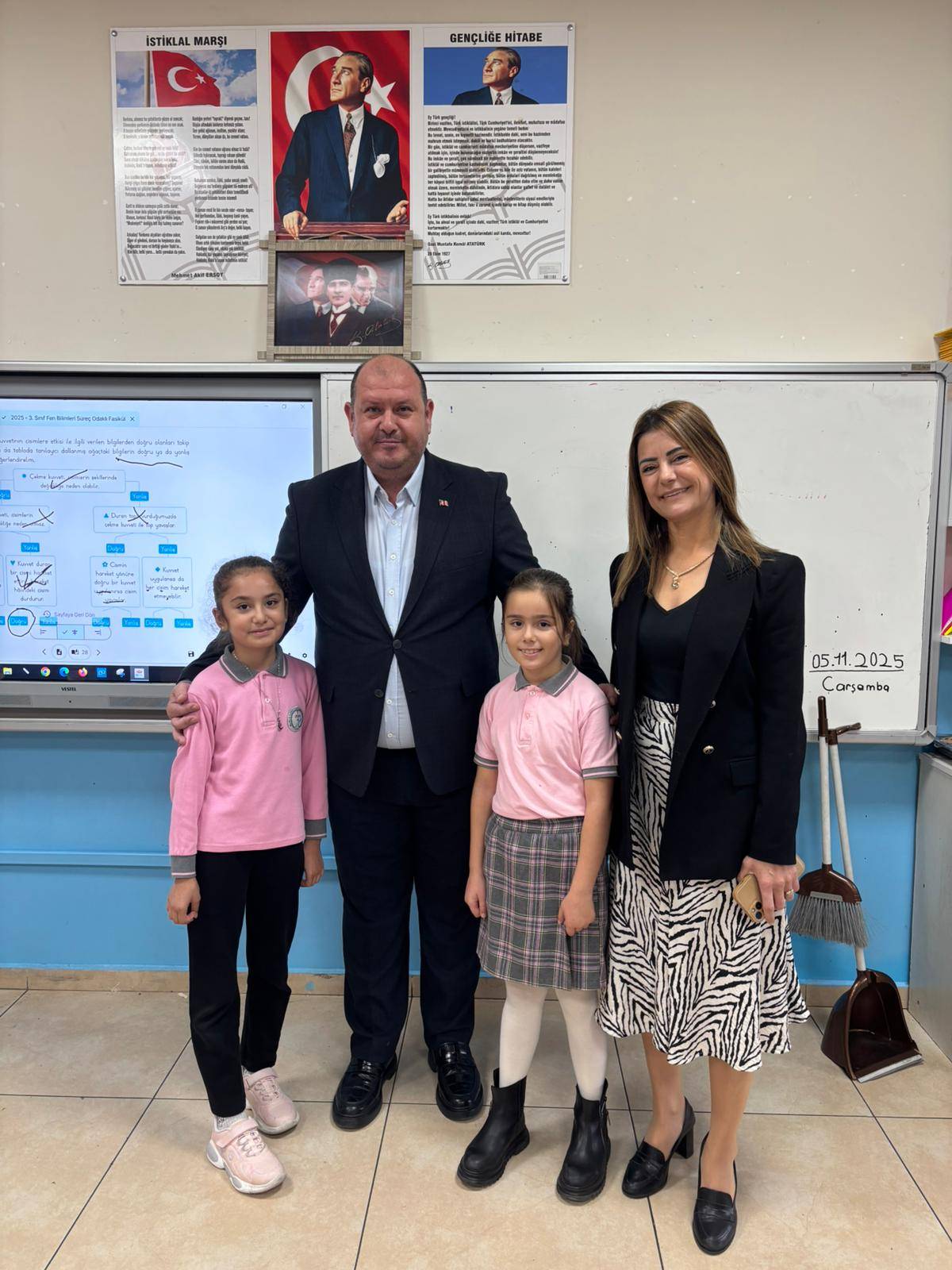 Minik Başkan’dan İlkay Çiçek’li Seçim Vaadi