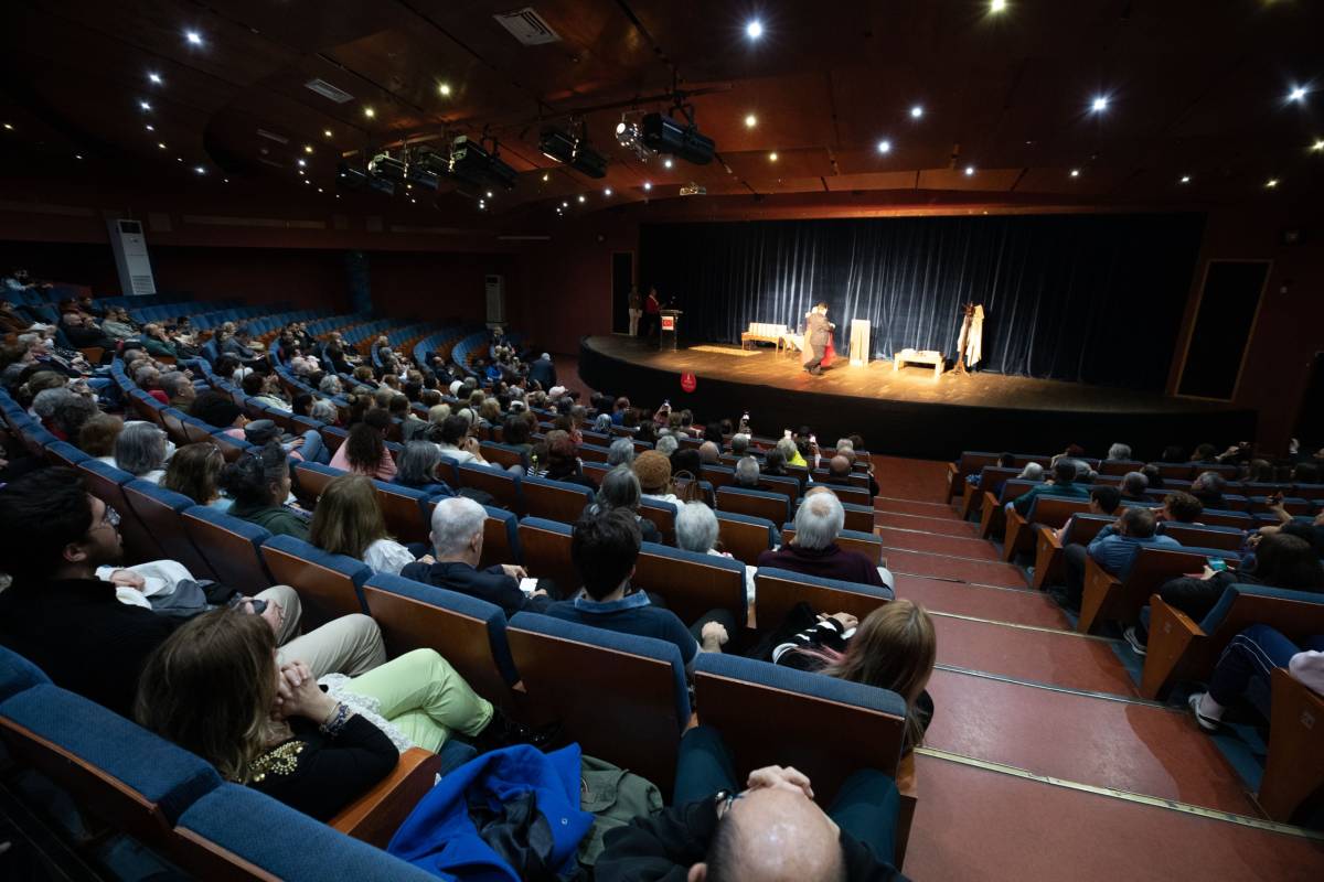 Özel anne Narlıdereli sanatseverlerle buluştu