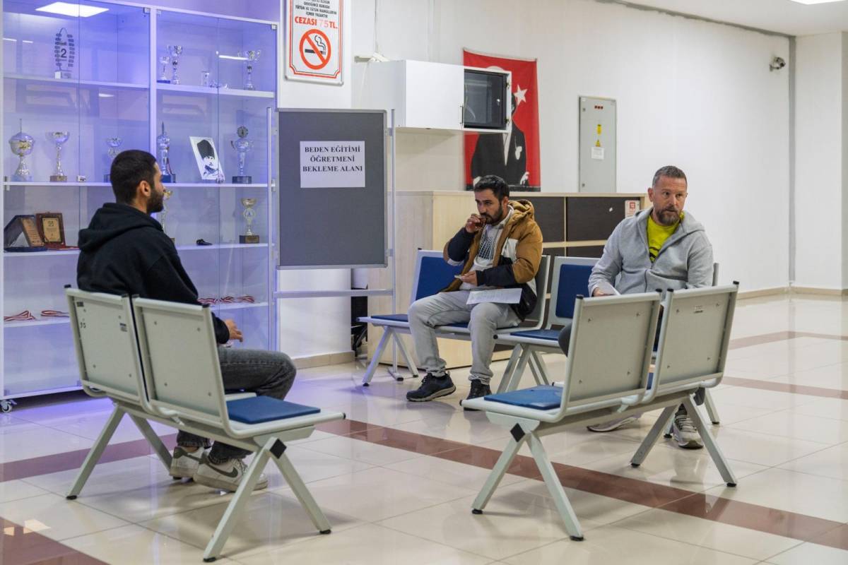 İzmir’de spor okul sıralarına taşınıyor