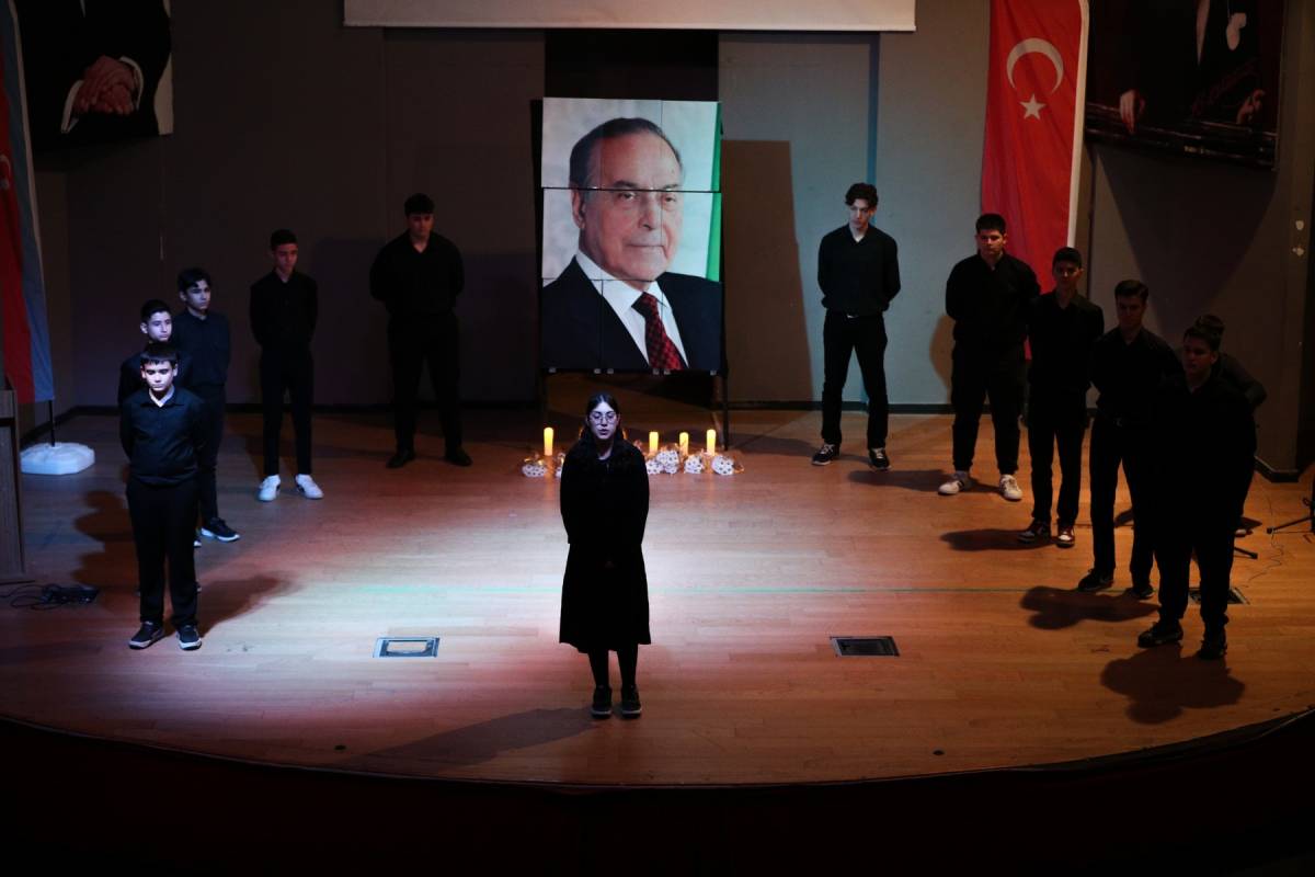 Heydar Aliyev Aliağa'da Anıldı
