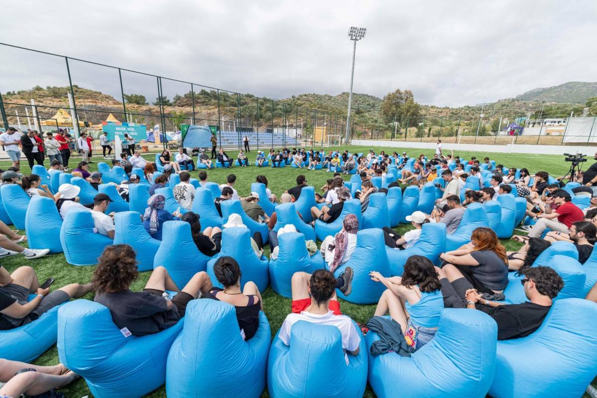 Gençlerin enerjisi İzmir’i dönüştürüyor