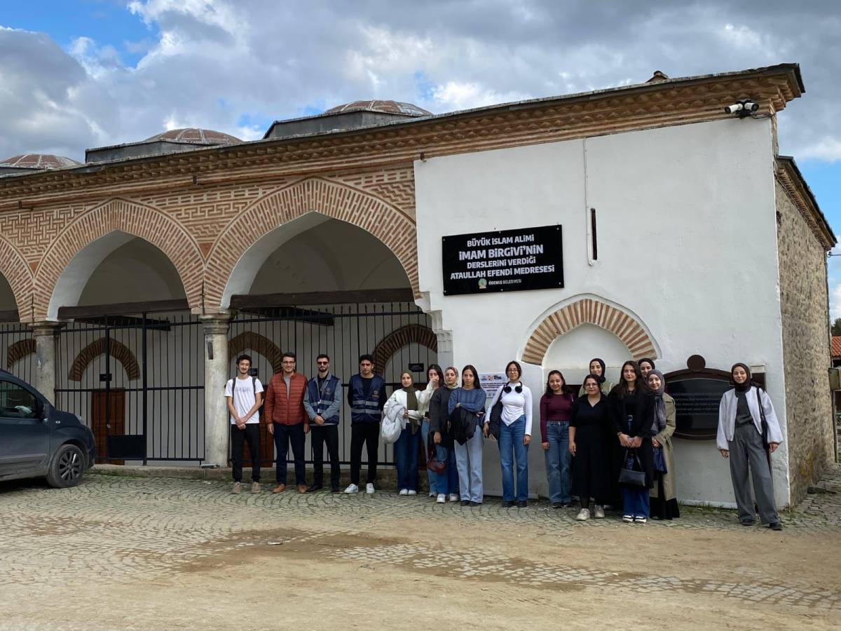 Büyükşehir’den üniversite öğrencilerine Tire gezisi