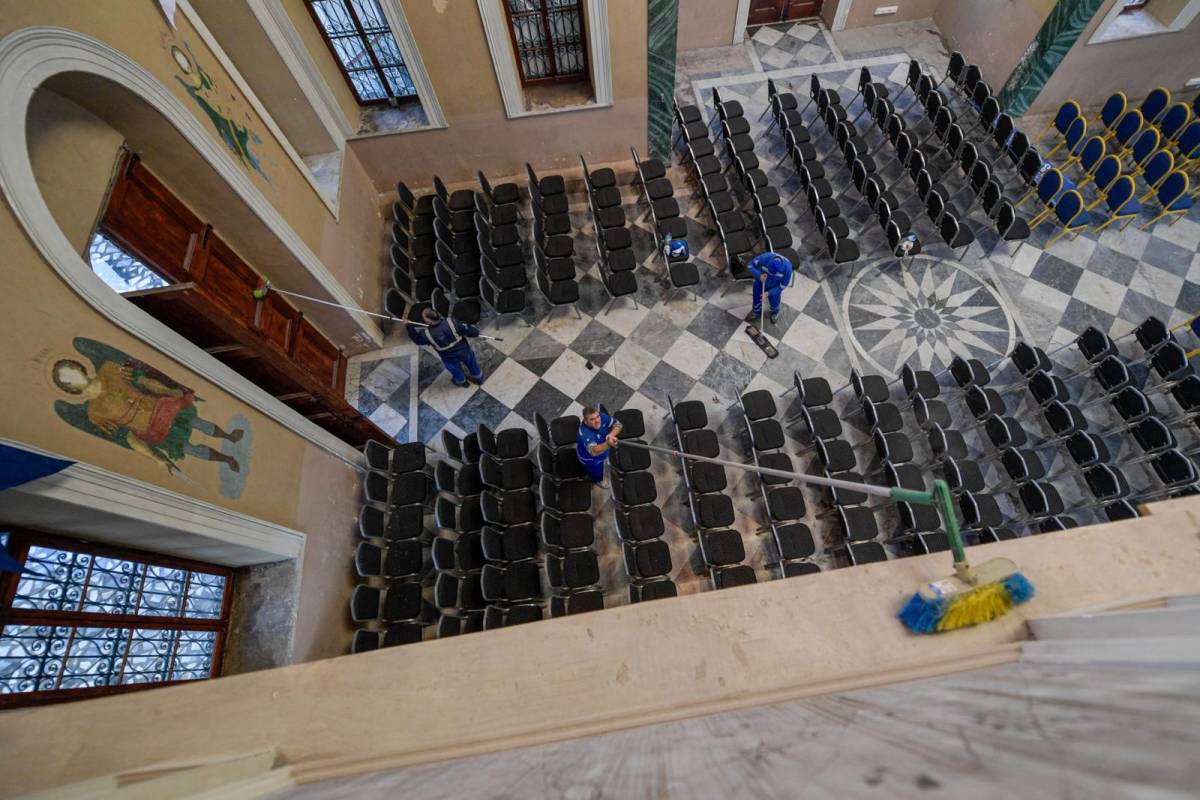 İzmir’in ibadethaneleri pırıl pırıl