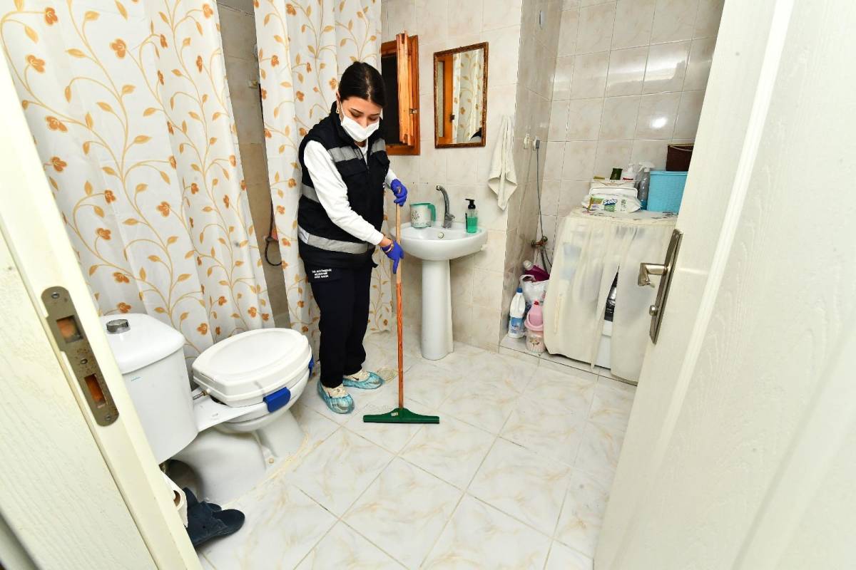 İzmir sağlıkta yerel yönetim modeliyle Türkiye’ye örnek oldu