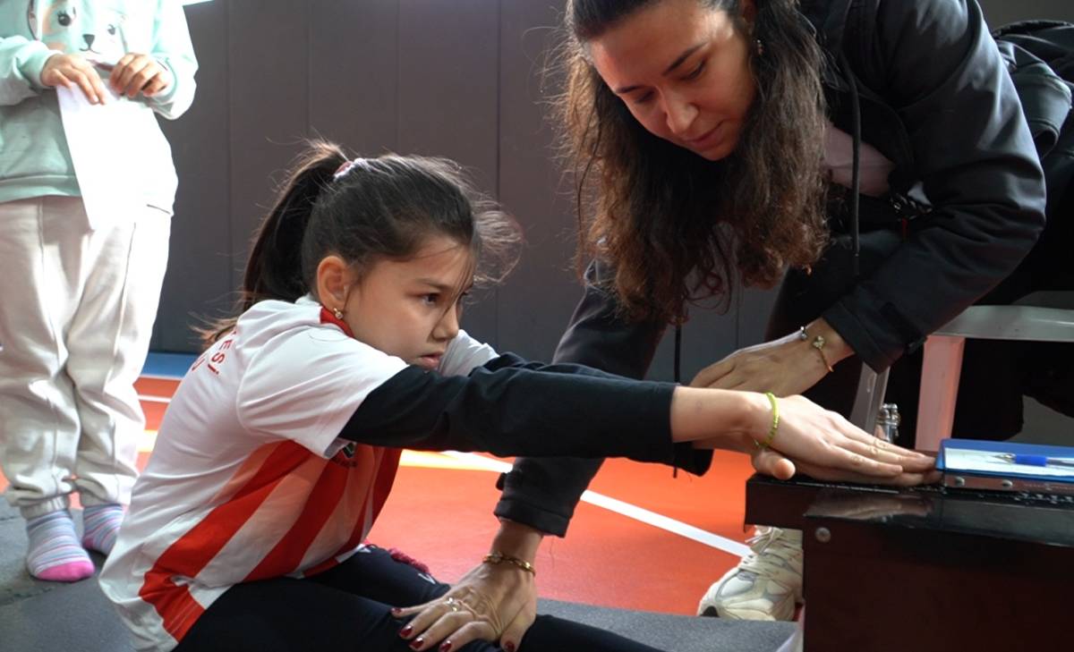 Büyükşehir’in sportif yetenek ölçümü İzmir’e yayılıyor