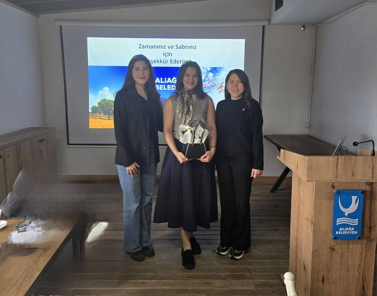 Aliağa Belediyesi'nden Ailelere Ergenlik İletişimi Semineri