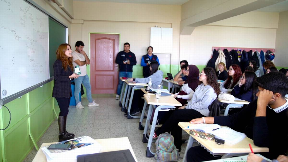 Aliağa Belediyesi’nden Üniversiteye Hazırlanan Gençlere Büyük Destek