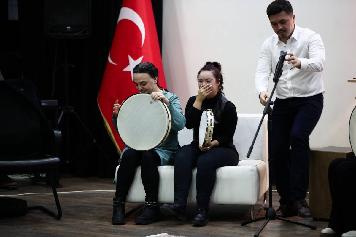 Aliağa’da Kalpleri Birleştiren Kutlama