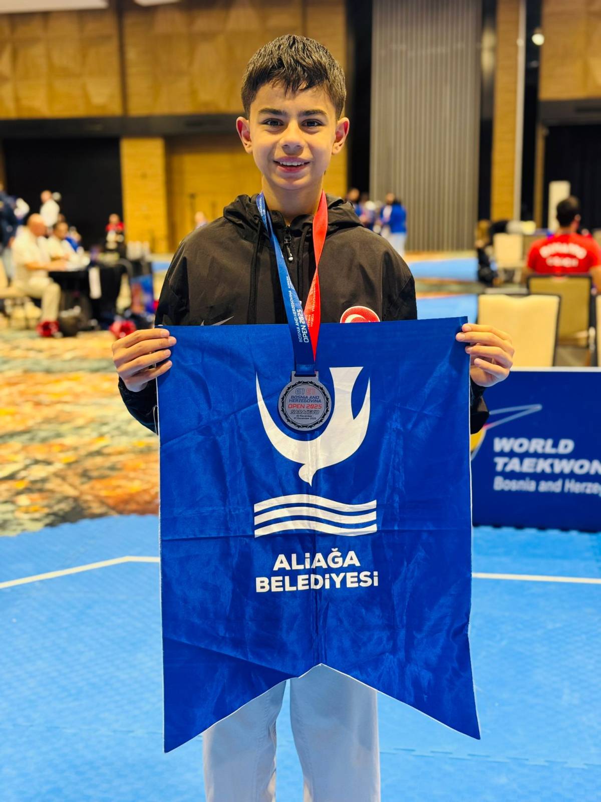 Aliağalı Taekwondocular Saraybosna’dan Madalyalarla Döndü