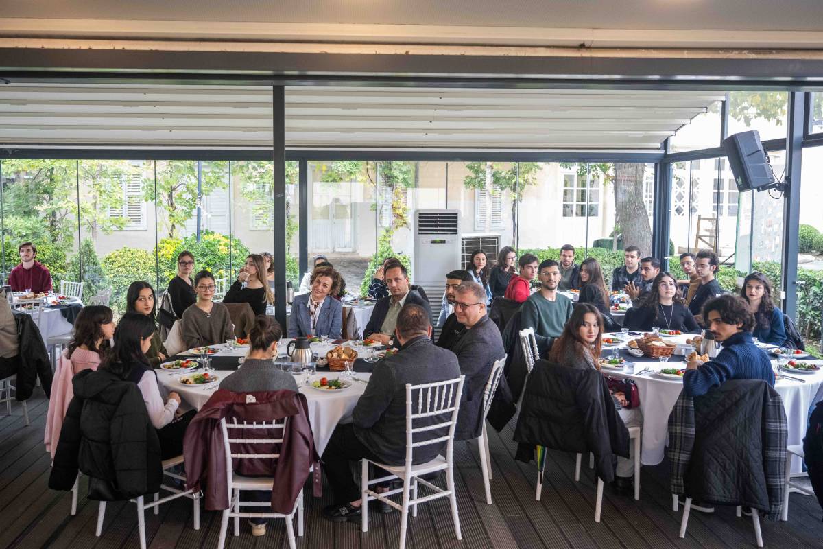 ÇYDD Bornova’da yeni üyelerle buluşma