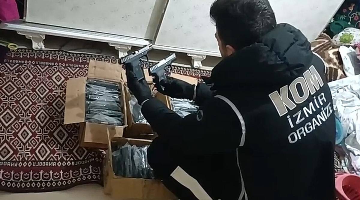 Yasa dışı silah ticareti operasyonu