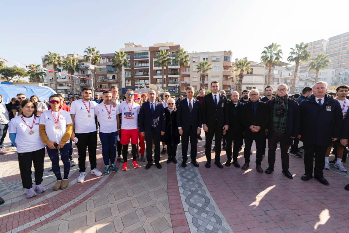 Cumhuriyet için koştular