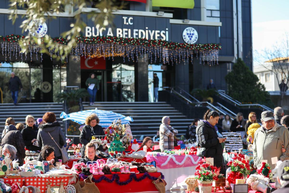 Buca’da dayanışma ve alışveriş bir arada